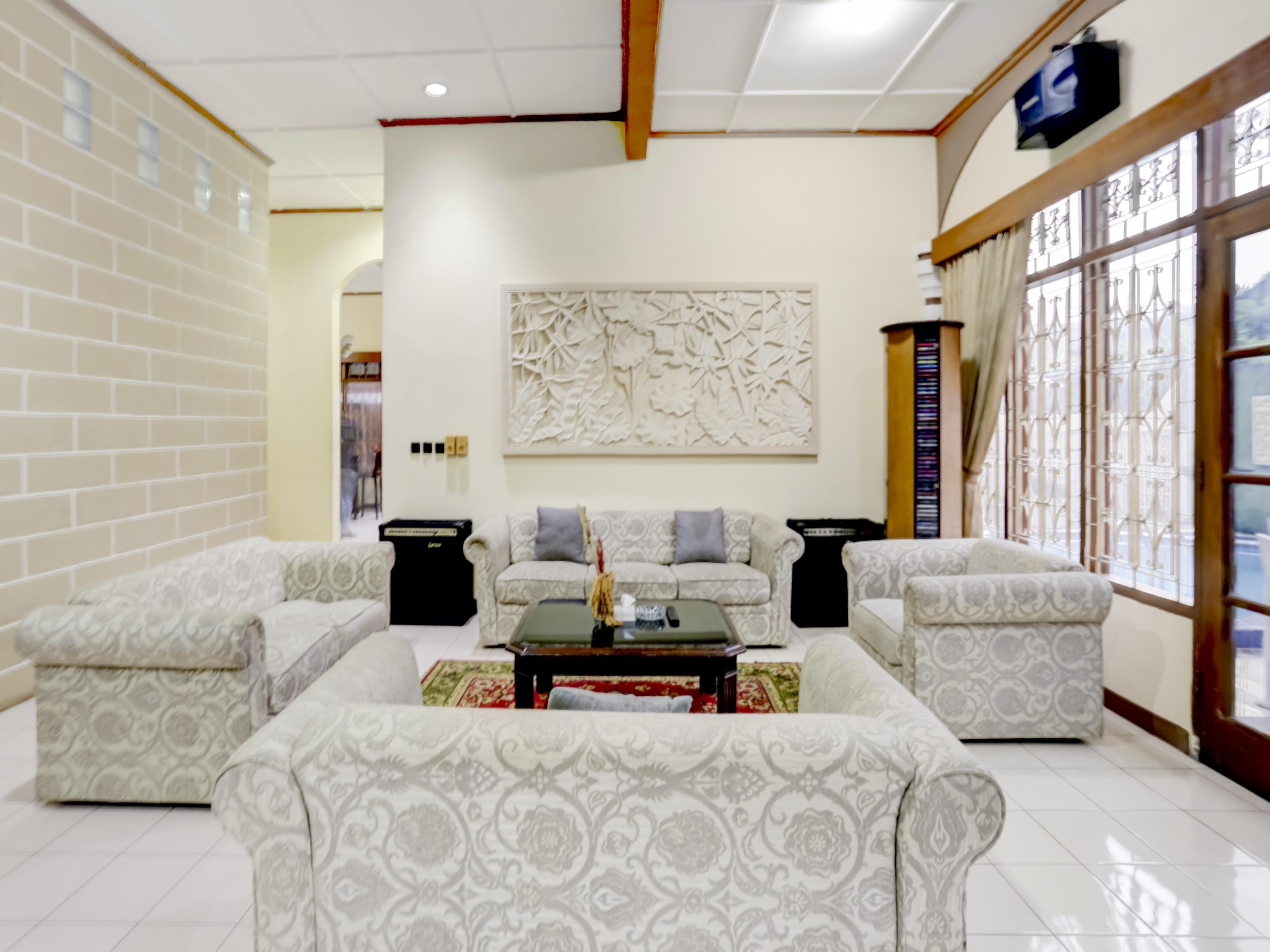 ג'קרטה Oyo 90066 Tobana Pejaten House מראה חיצוני תמונה